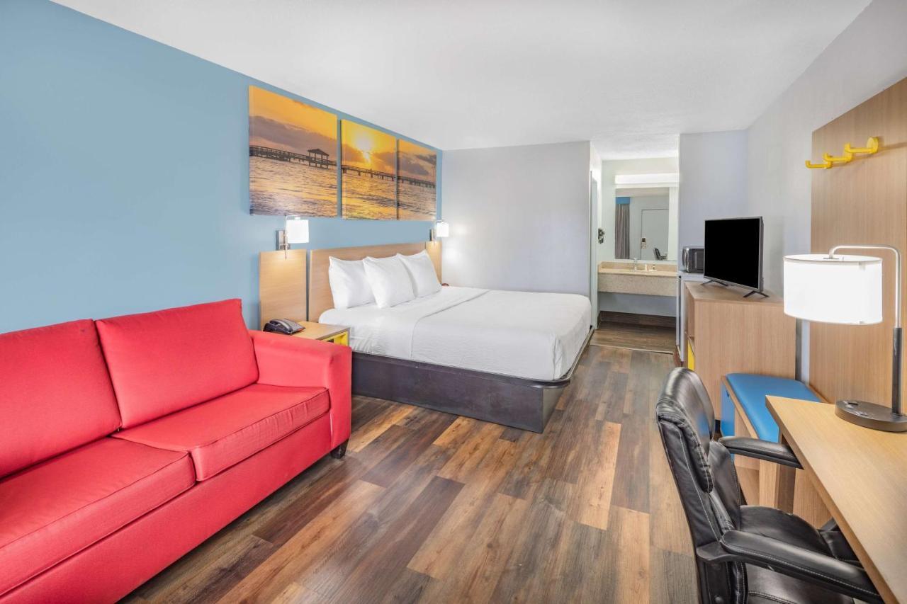 Days Inn By Wyndham Pensacola I-10 Ferry Pass Zewnętrze zdjęcie